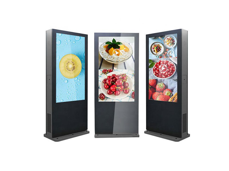 What factors should you consider when choosing an outdoor LCD advertising display?