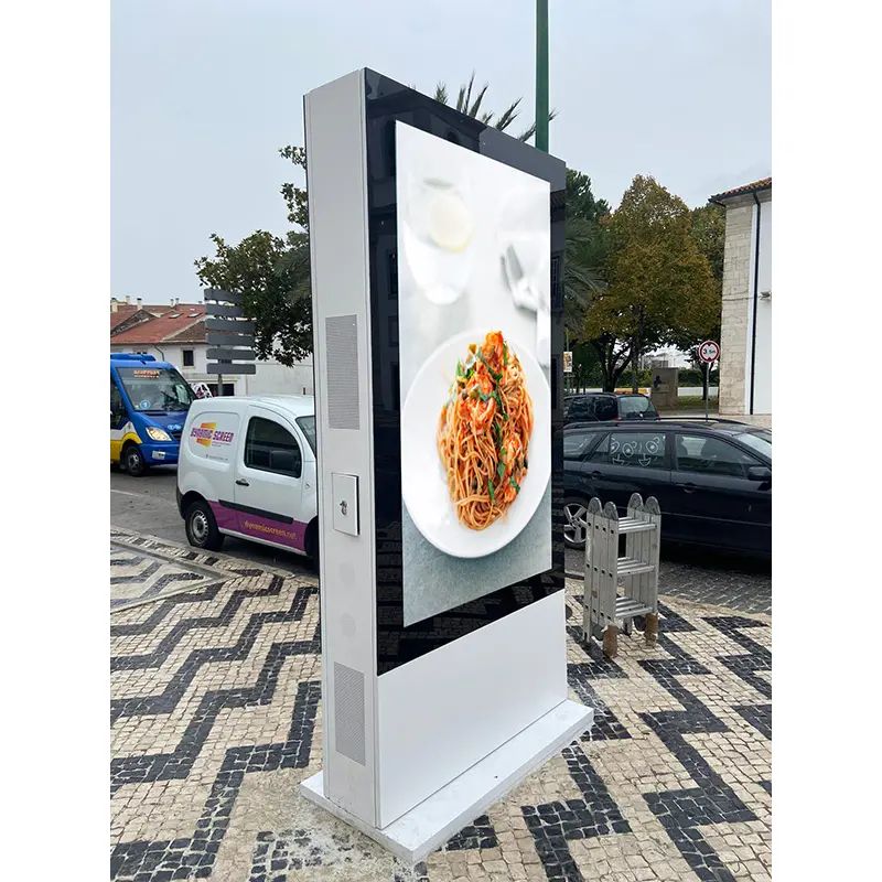 Maximize exposure with cutting-edge bus stop advertising machines