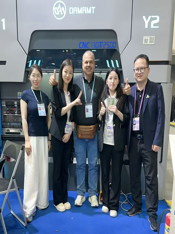 The 137th Canton Fair (2)