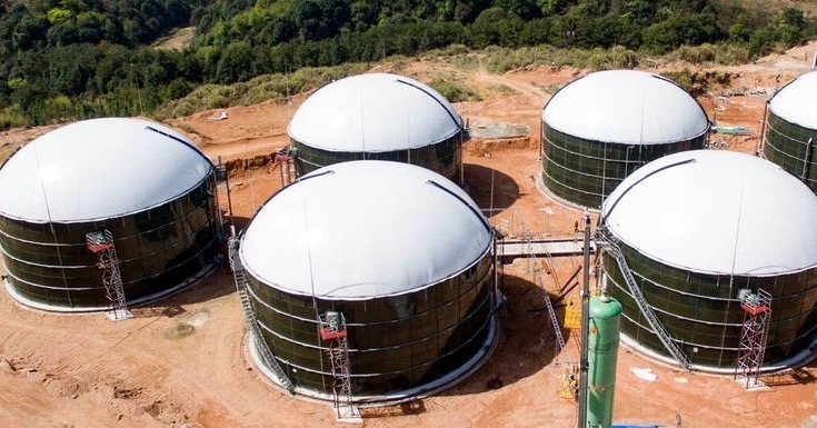 Glass-Fused-Steel biogas tanks for manure treatment 