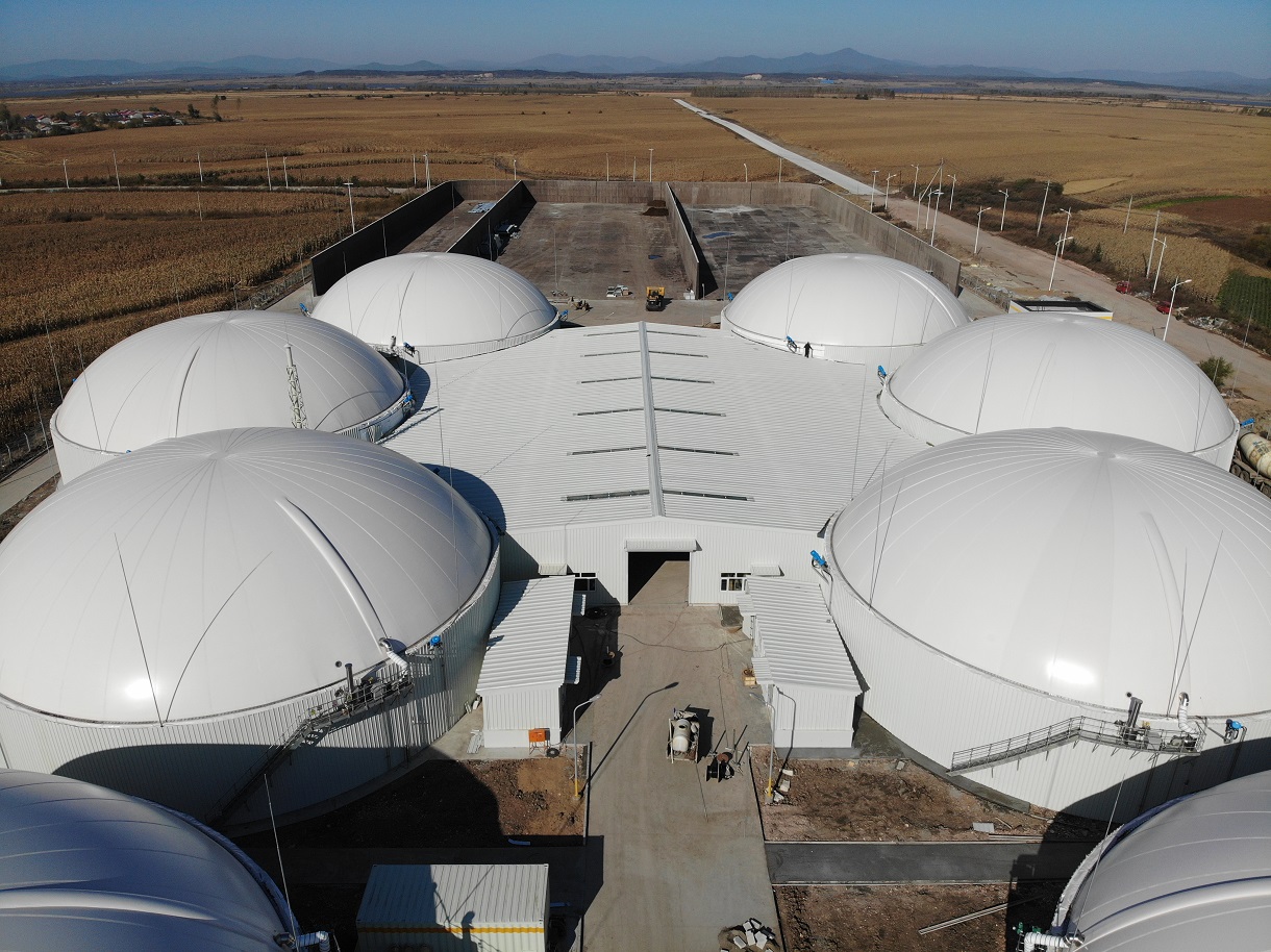 Double membrane methane gas holder for biogas with 10000 m3 capacity