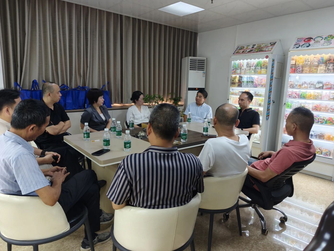 Shantou Food Industry Promotion Association held a June member symposium