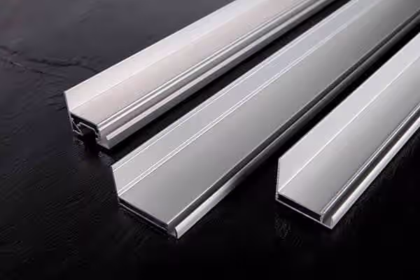 The difference between extruded aluminum profiles and die-cast aluminum parts