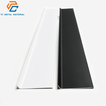 Aluminum baseboard for wall corners