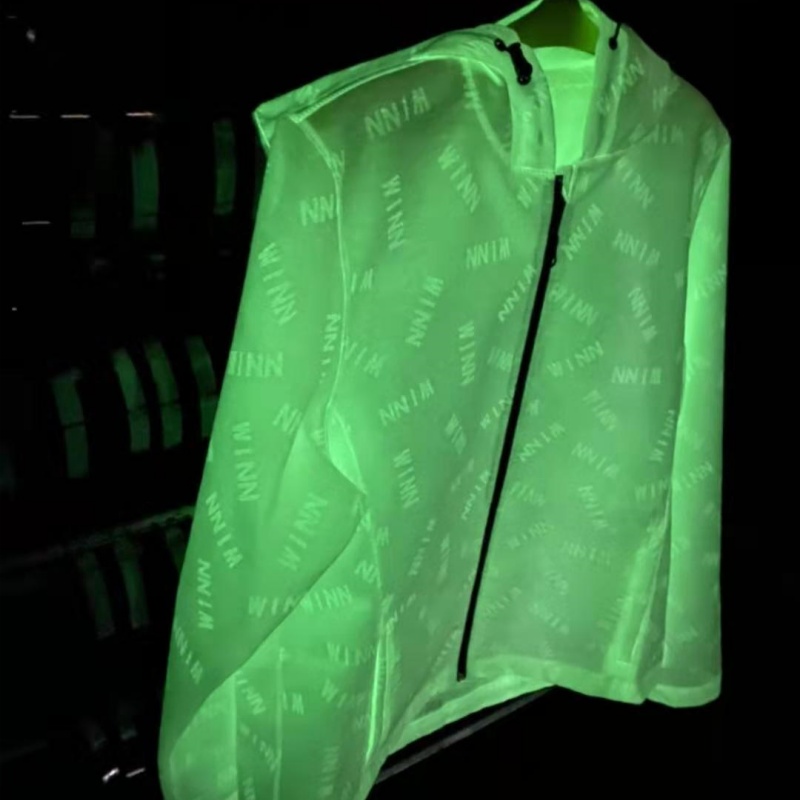 glow in darkx8e