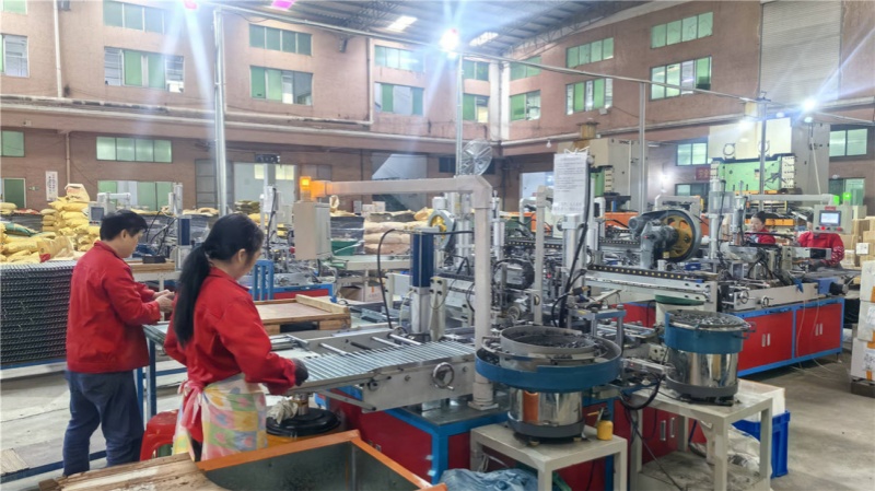 Technology Empowers Production! YOUDO Hardware's Automated Sliding Track Production Line Leading a New Revolution in Custom Home Hardware