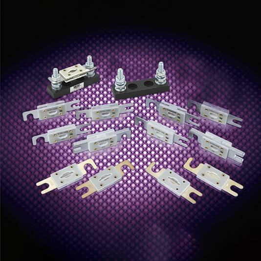 "Introducing our automotive fuses: the perfect blend of safety and convenience"