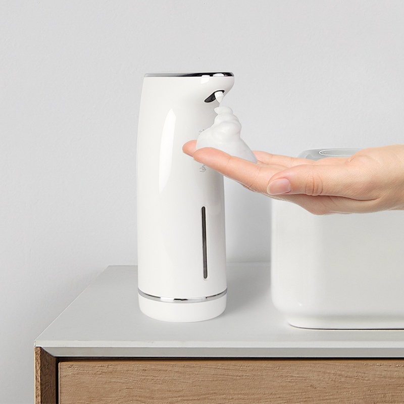 Why Automatic Foam Soap Dispensers Are Dominating 2025’s Hygiene Market