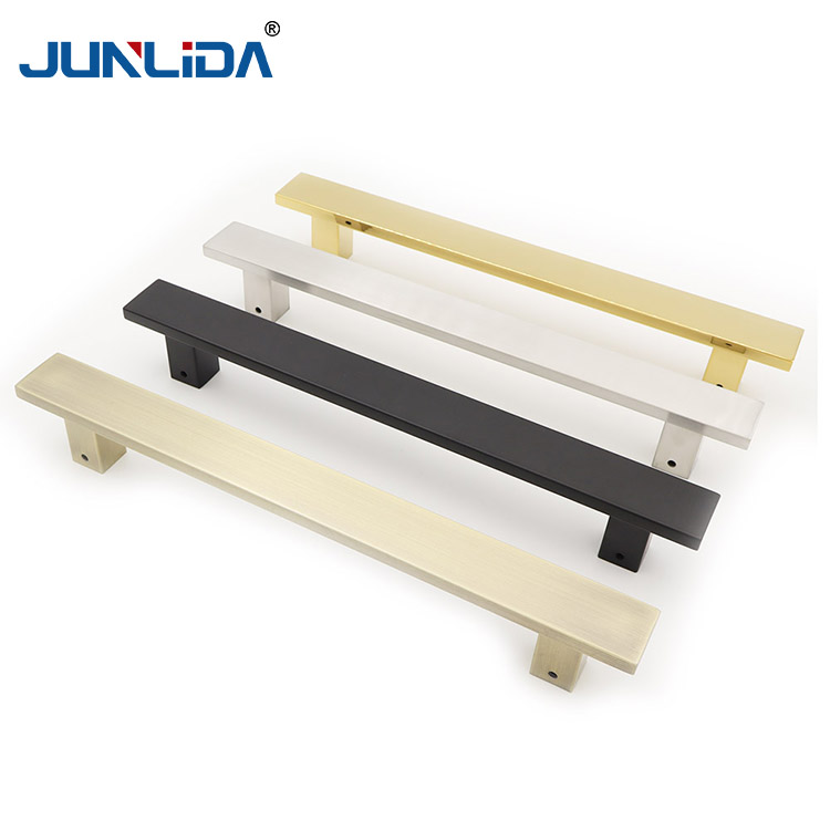 Dürli reňkli ygtybarly gapy tutawajy, bir taraply 1040mm çekiji tutawaç öndürijisi (3) .jpg