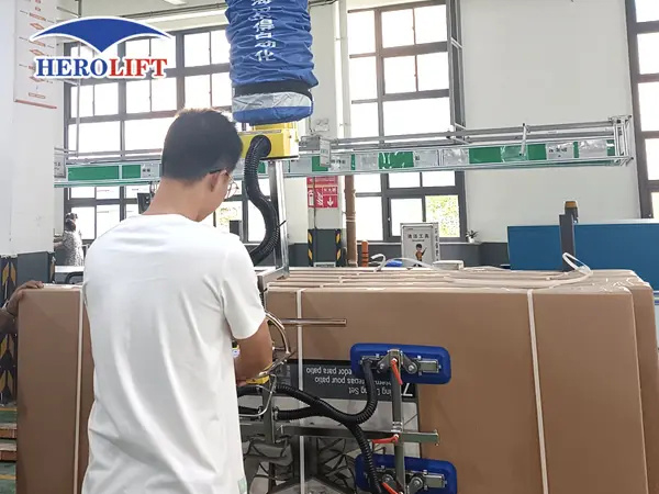 真空气管吸吊机 彻底改变了工业搬运方式