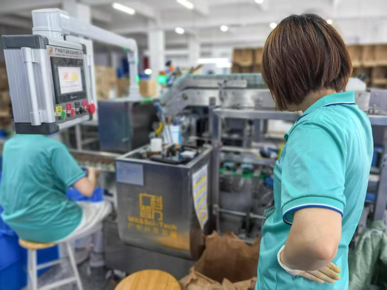 Customer Delegation Tours Our Production Facility in Guangzhou