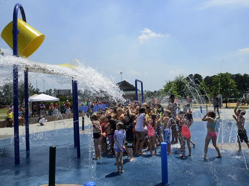 Children’s-Outdoor-Splash-Bucketfz8