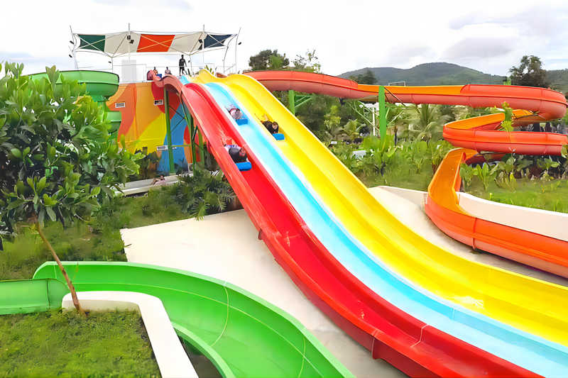 commercial-fiberglass-water-slides15nh