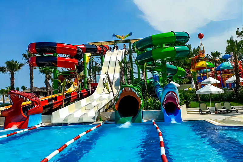 Commercial-swimming-pool-slides-(2)fxb