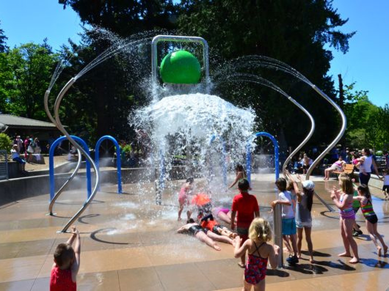 Outdoor-Water-Play4hj