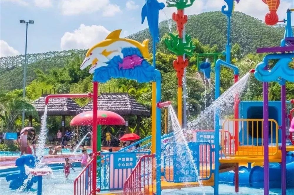 pirate-themed water slidetft