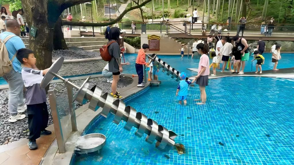 sand and water playset(1)qg2
