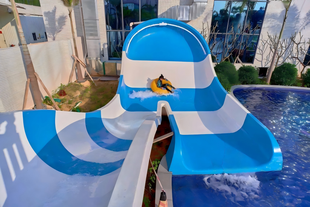 Little Boomerango slide