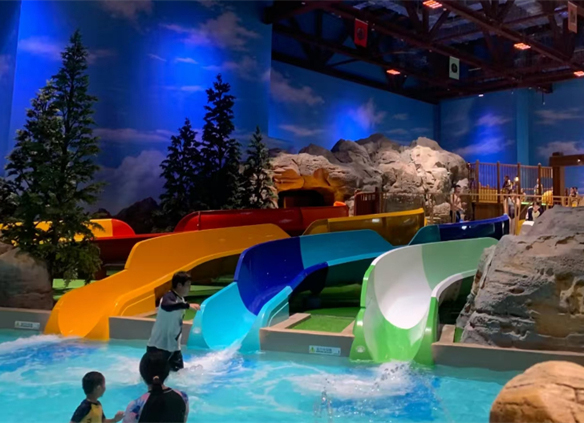 Yaoxue Water World. 20,000 m' water park