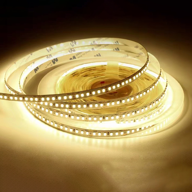 180-LED-Shadow-Free-Low-Voltage-Strip4.jpg