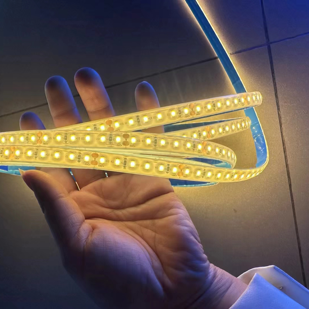 Solid Core Wrapped Rubber Square High Transparency Low Voltage Underwater Light Strip (2) .jpg