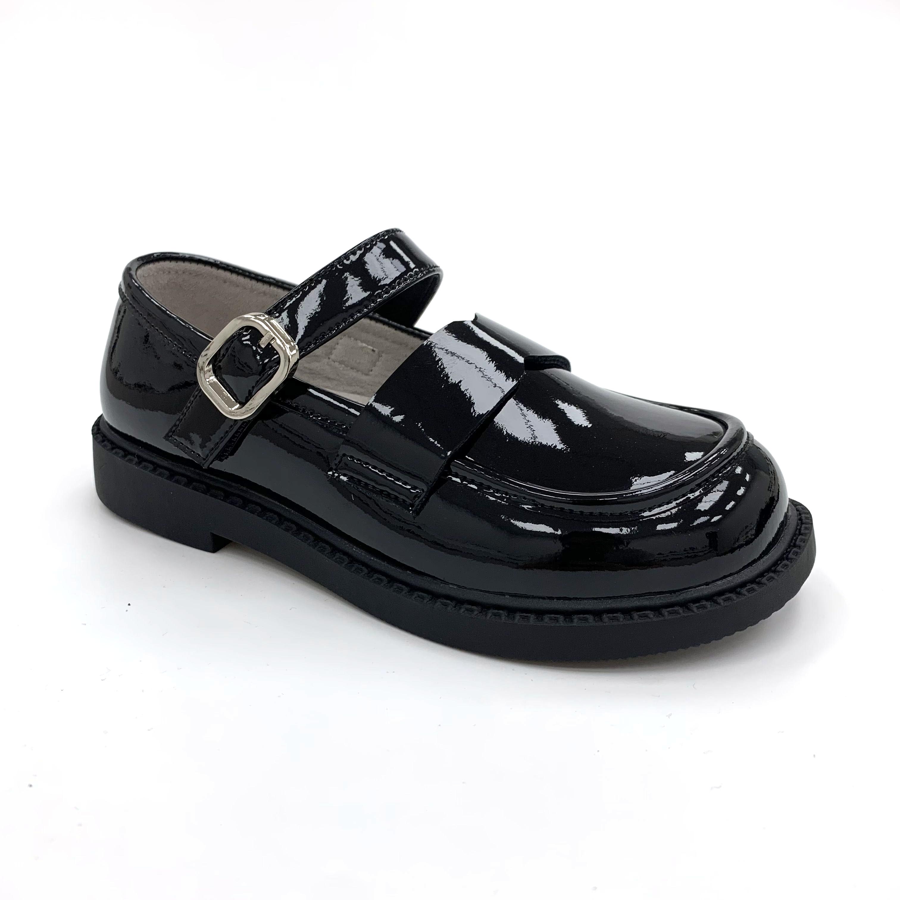 Stylish Black Leather Shoes for Fashion-Fo...