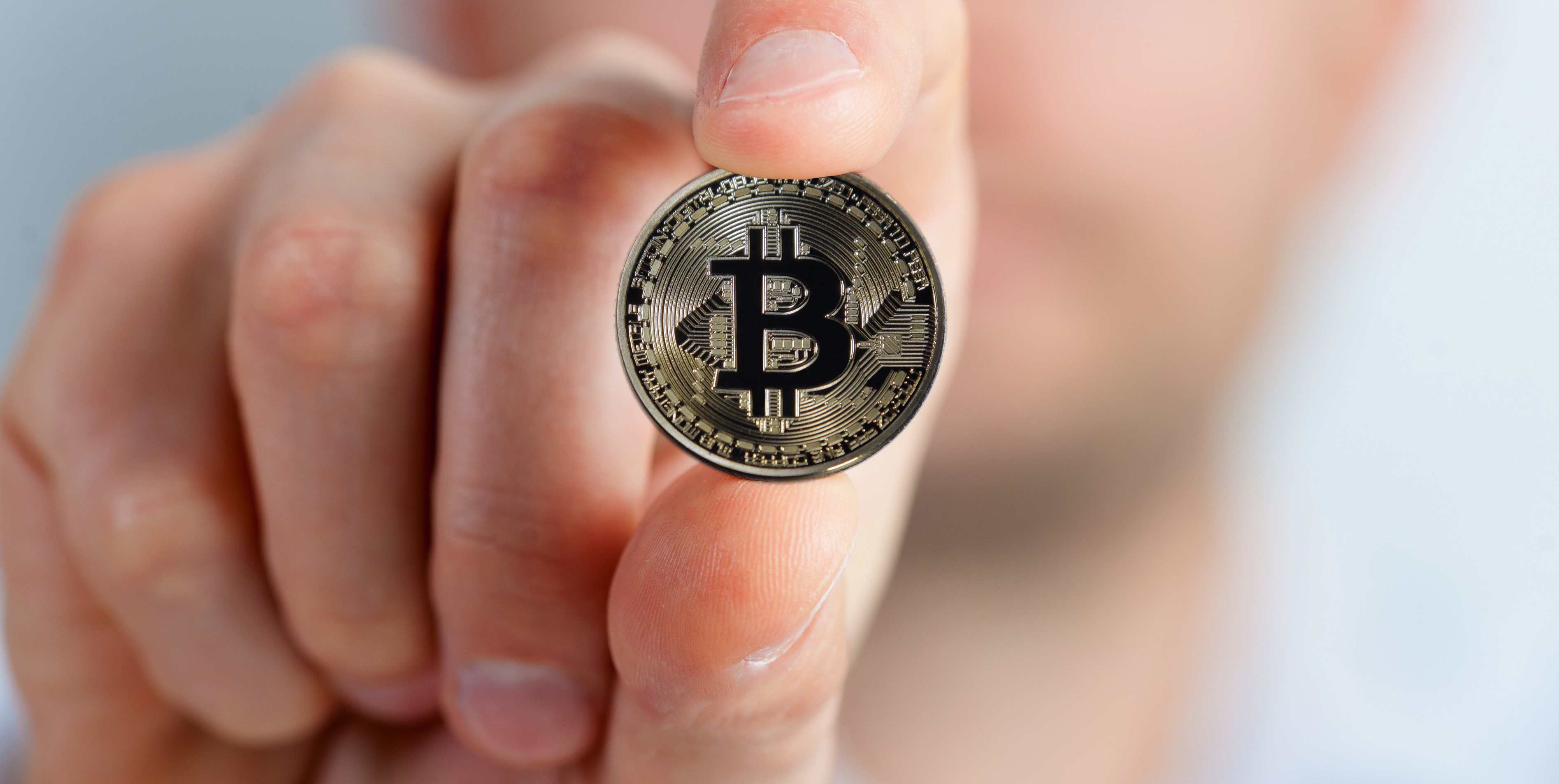 Trump Issues Huge Fed Challenge—Sparking Stock Market Plunge As Gold And Bitcoin Price Soar