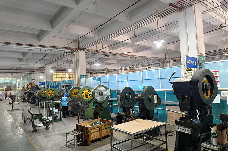 6 Stamping machineoq7