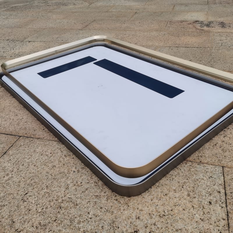 Mirror frames-