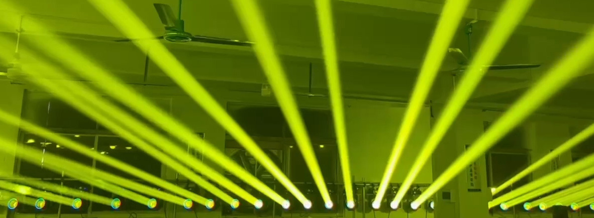 pencahayaan panggung