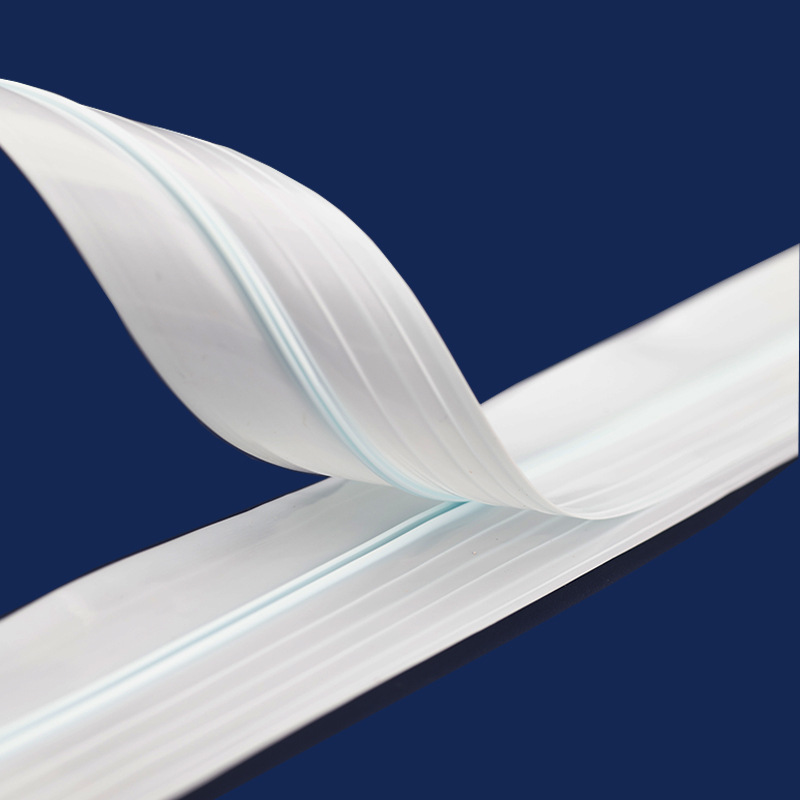 Degradable zipper