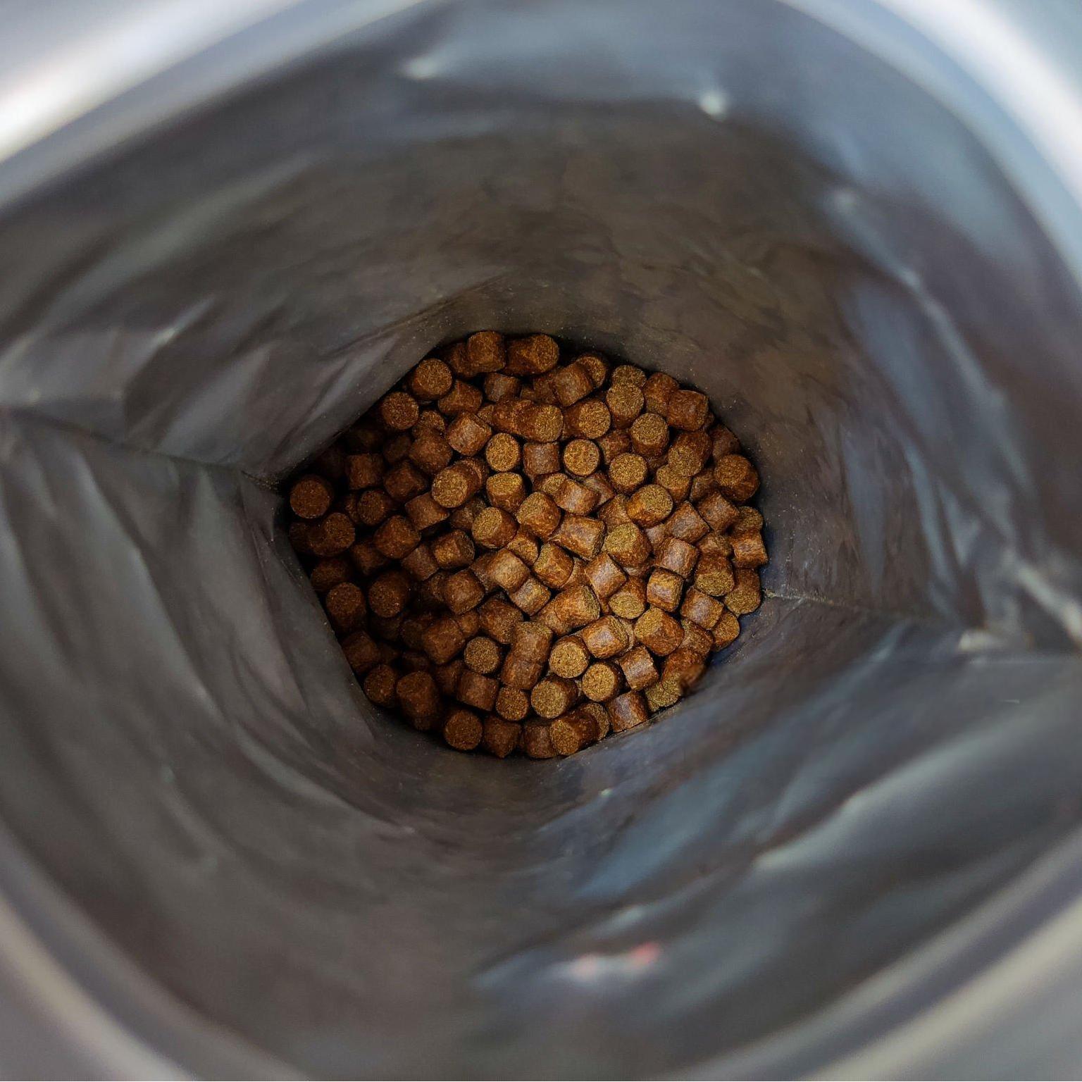 Pet Food Packaging: Choosing the Most Effe...