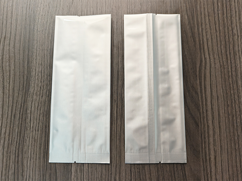 Aluminum back sealing pouch