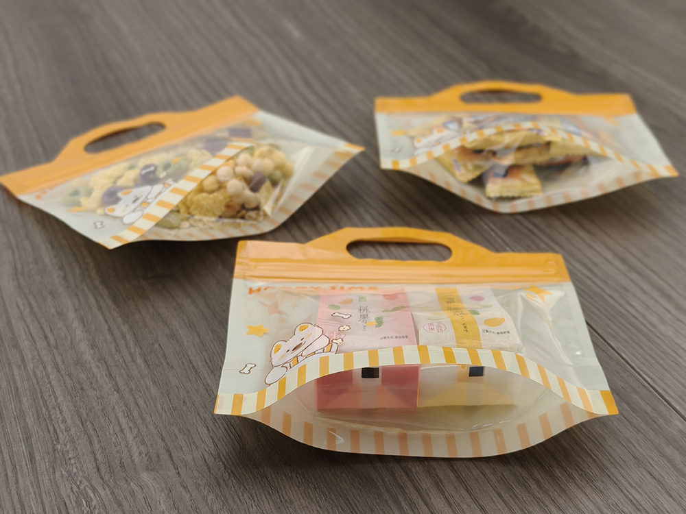 Zipper Bags with Clear Plastic Window and Handle