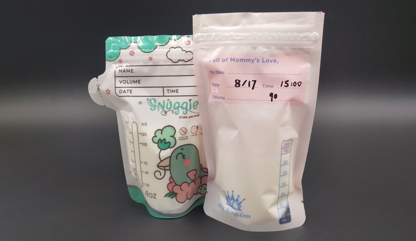 Breastfeeding storage pouches.jpg