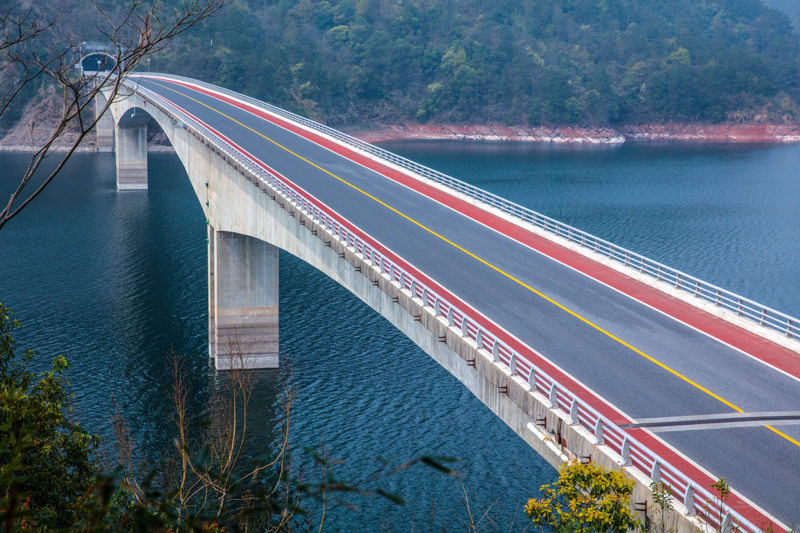 Cross-sea-Bridgejn9