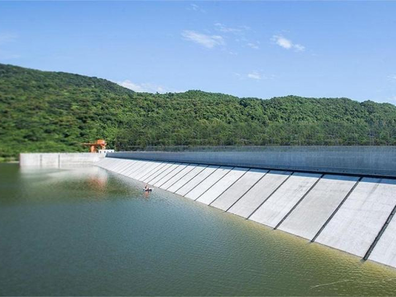 Anwendung von Polyurea-Abdichtungsmaterial in Staudämmen von Wasserkraftwerken