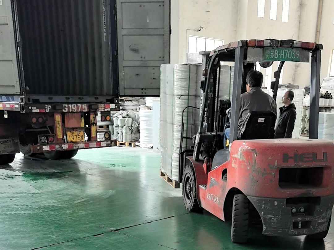 Wuxi Henglong Cable Materials Co., Ltd. успешно отправила 180 тонн кабельных канатов в регион Ближнего Востока