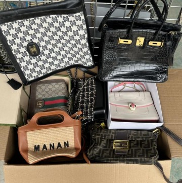 A05 Used fashion bag and brand bag (brand mix no brand)