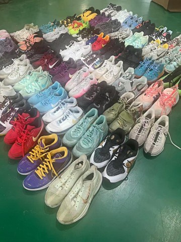 S4-3 used brand international basketball shoe GRADE B