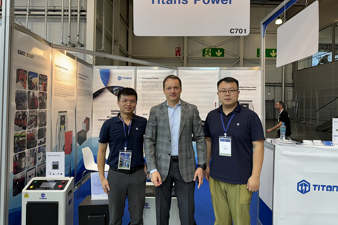 Guangdong Titans Intelligent Power Showcases New Charger at Russia CAMAT Logistics Exhibition (5)