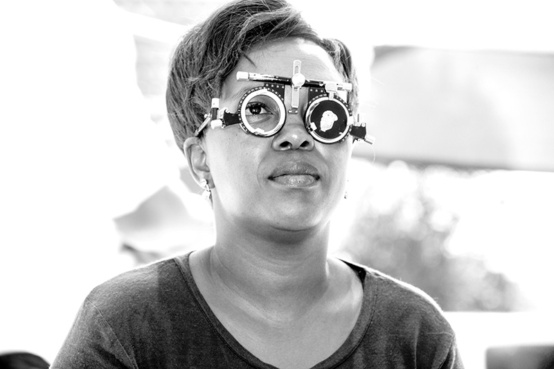 glasses fitting1.jpg