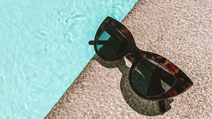 Are Photochromic Lenses Worth It
