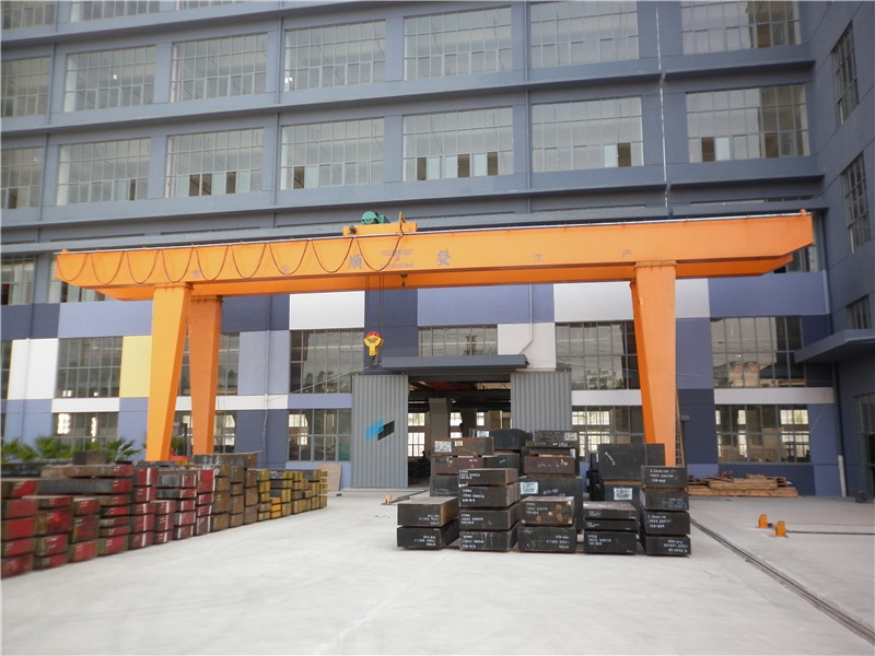 MHS Type Double Girder Gantry Crane