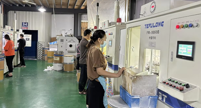Automatic molding machineu16