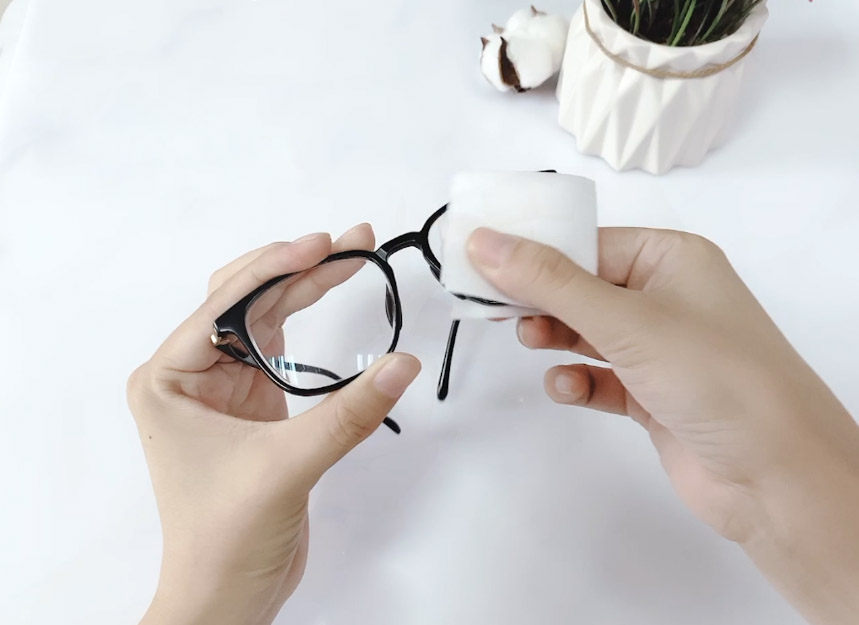 photochromic-myopia-glasses-10