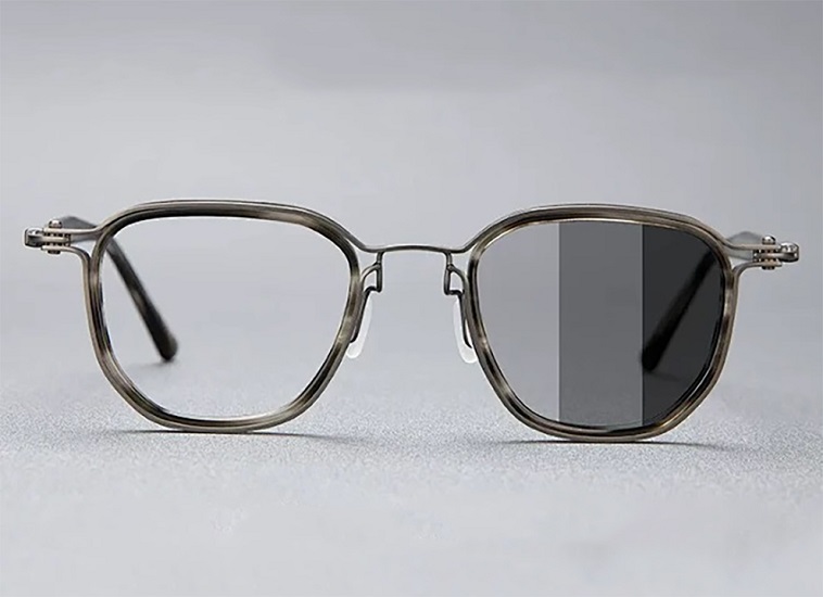 Photochromic Lens2