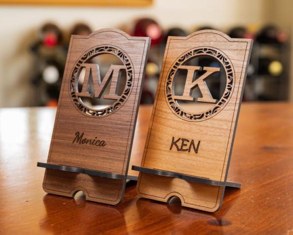 Laser cutting and engraving-DIY mobile phone holder