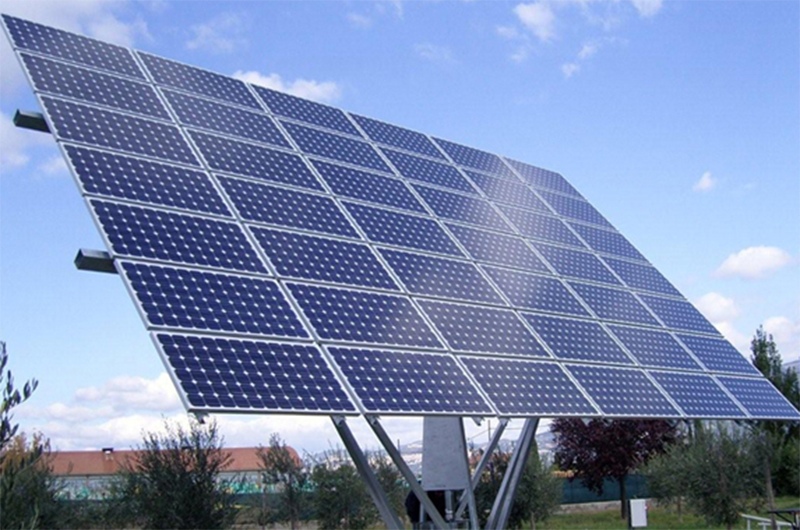 ①　Solar cells& Semiconductor