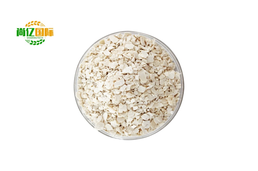 High Quality and Good Price CaCl2·2H2O Dihydrate calcium chloride best Price 74%&77% Calcium Chloride Dihydrate Flakes Industrial Salt ( (3).jpg